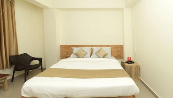 Hotel Travellers INN