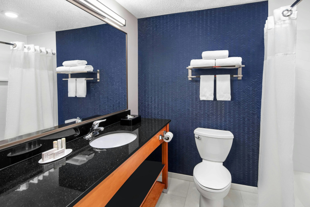 Fairfield by Marriott Inn & Suites Denver Airport