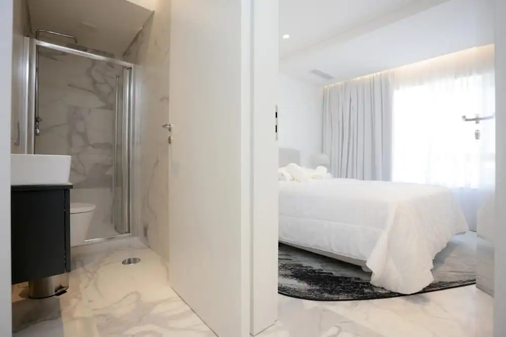 Sea Side Luxury Apartment