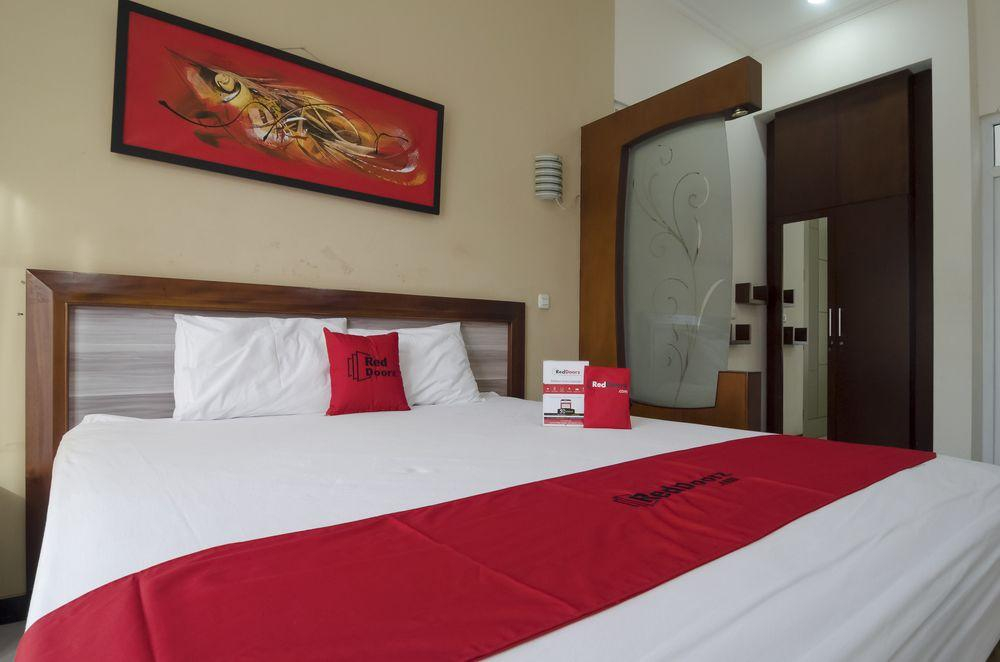 RedDoorz @ Rejosari
