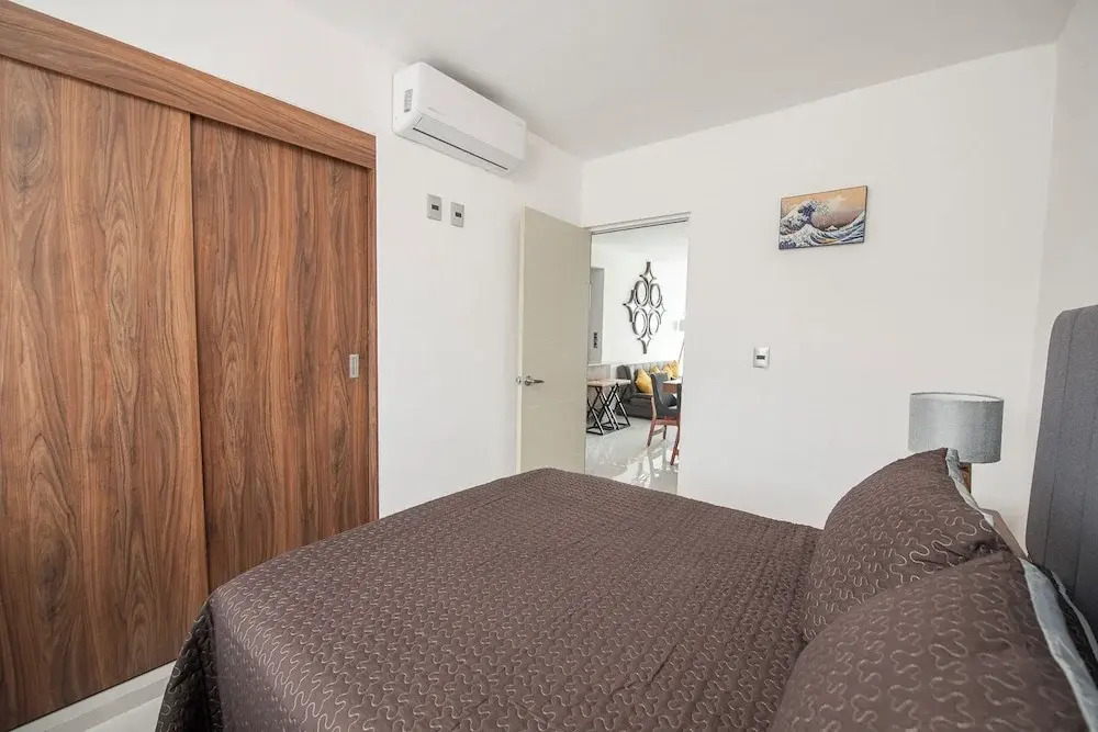 Cozy 2-Bedroom Retreat with Pool Access