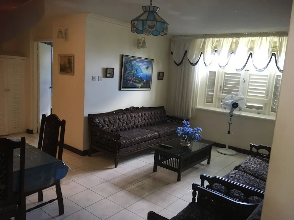 Private 2 Bedroom Beachfront Penthouse Condo Ocho Rios, Jamaica