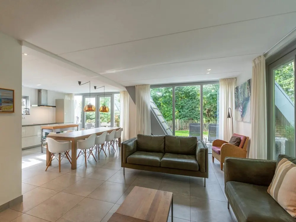 Luxury Holiday Home by Seaside and Dunes