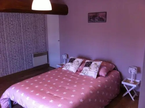 Les Lilas Roses