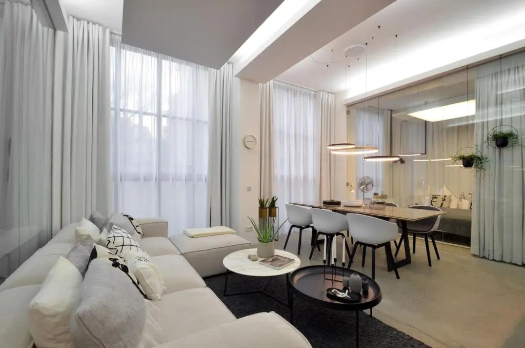Luxury Omaruru-Design-Apartment Deluxe