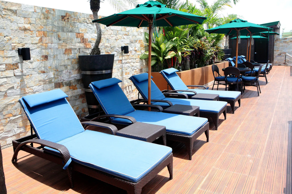 Queens Hotel Angeles City