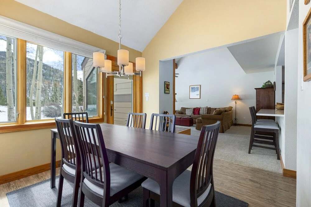1610 Quicksilver 2 Bedroom Condo by RedAwning