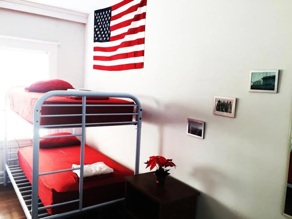 Simple Hostel