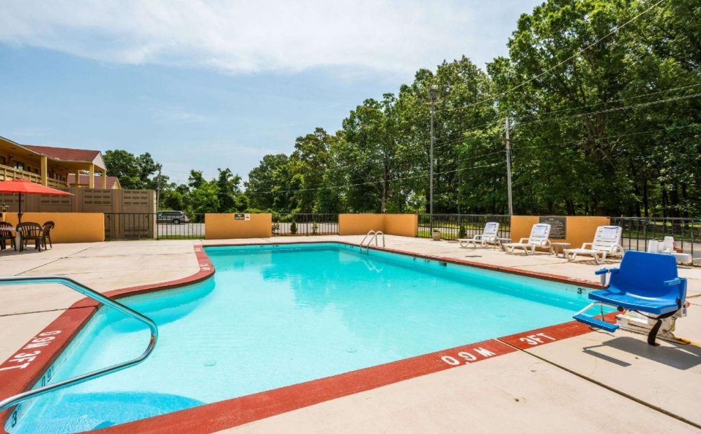 Quality Inn & Suites Corinth West