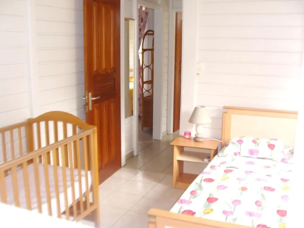 House with 2 Bedrooms in Le François, with Enclosed Garden And Wifi - 20 Km From the Beach
