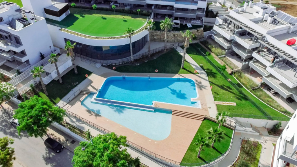 LME92B - Top class flat in Estepona, near beach