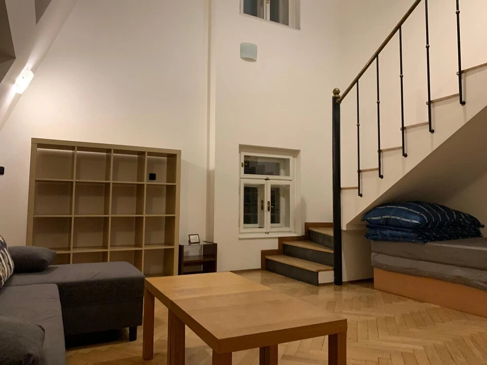 Fantastic 5 Bedroom Duplex in the Old Town