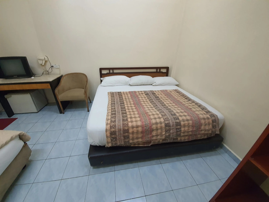 SPOT ON 90137 Casavilla Hotel Pudu