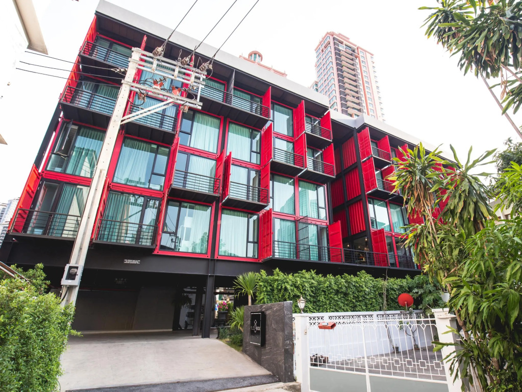 Sleep Box Hotel Sukhumvit 22