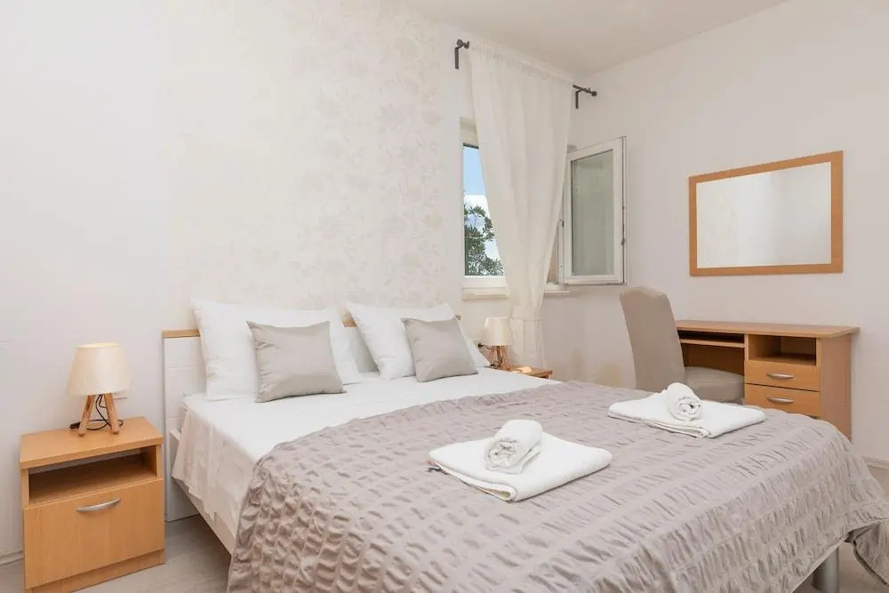 Apartments Villa Carica B&B