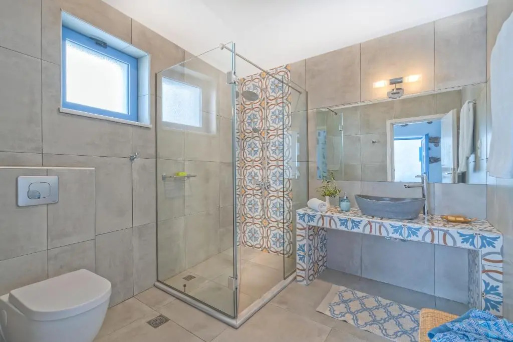 FantaSea Luxury Suite