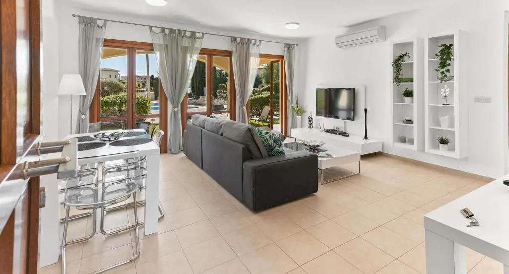 Pool side ground floor apartment BF02 - Theseus Village, Aphrodite Hills Resort