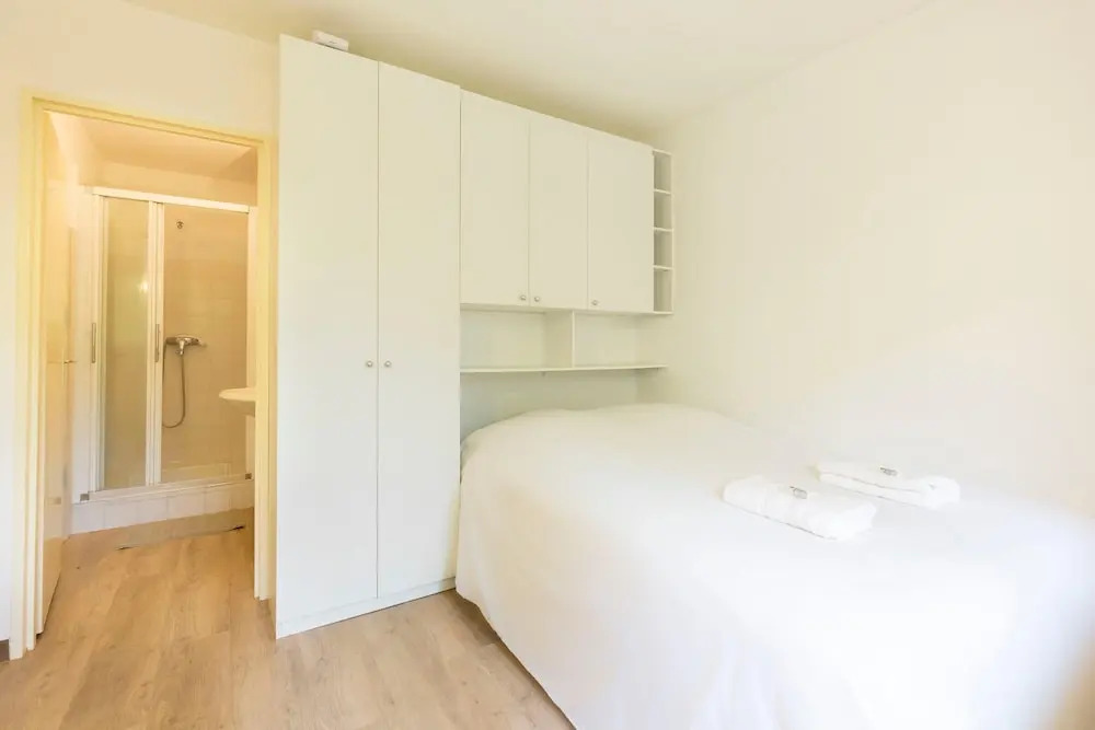 Superb 2 bedrooms flat for 4 people in residence, swimming pool, parking