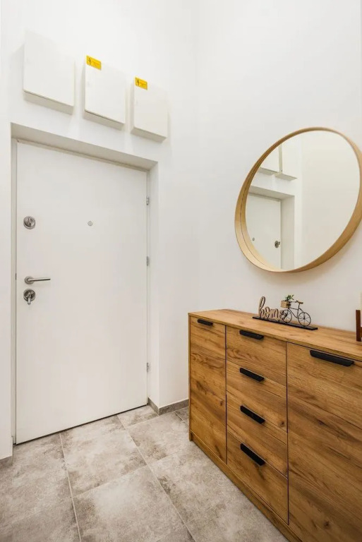 Venus Apartments - Westside Residence