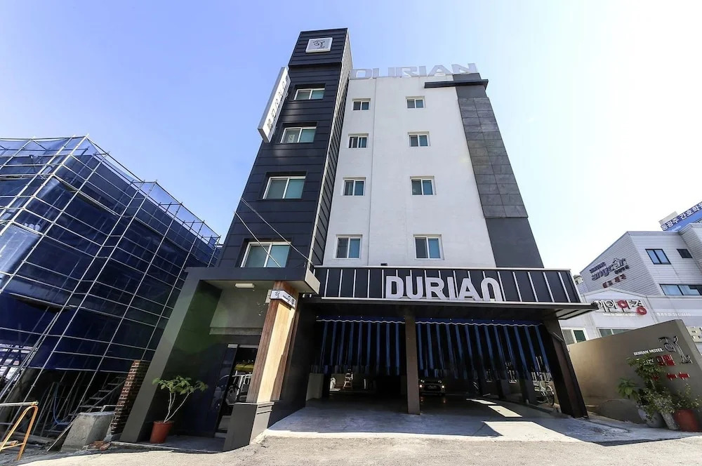 Durian Motel