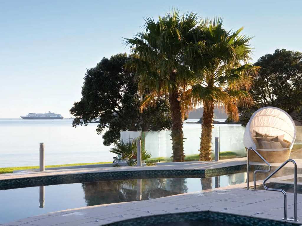 Paihia Beach Resort & Spa Hotel