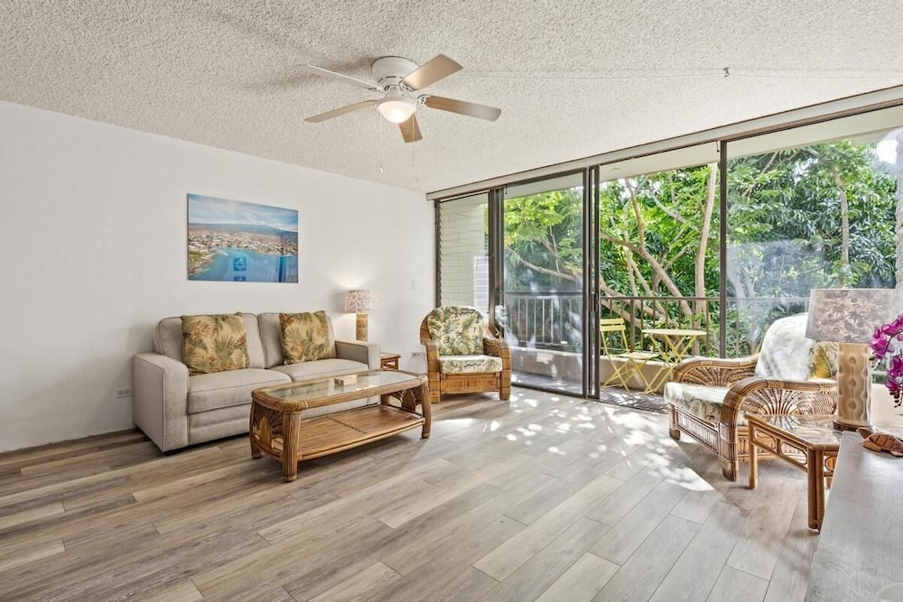 Big Island Kalanikai 215 1 Bedroom Condo
