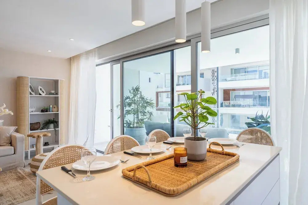Aelia Chic 2-BR Apt & Balcony in Larnaca
