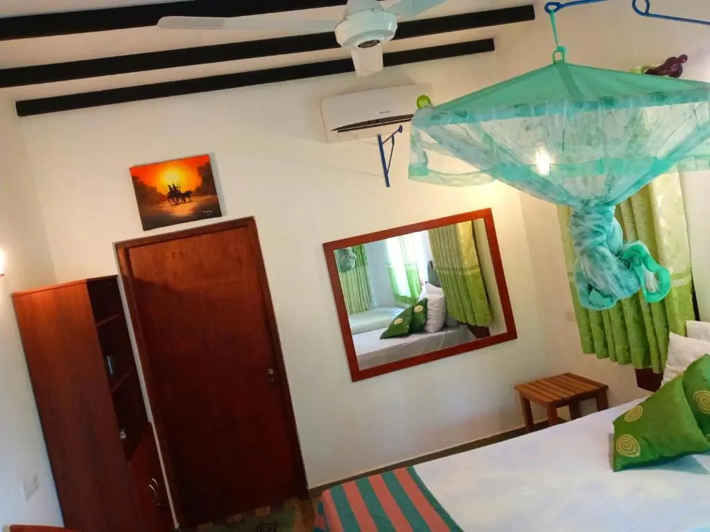 Hideaway Guest