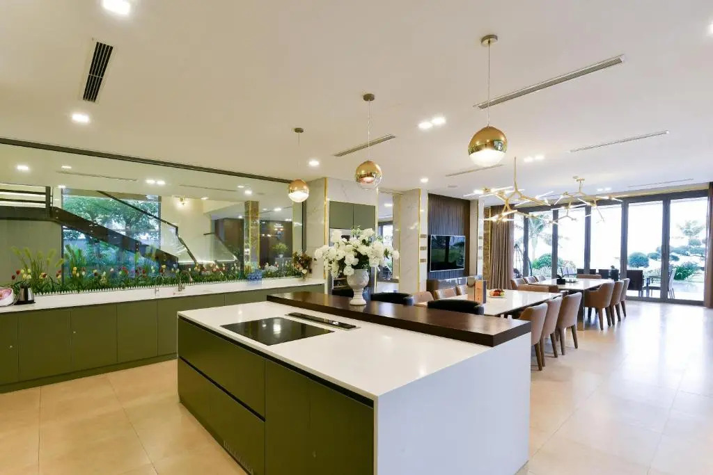 Deluxe villa along the beach