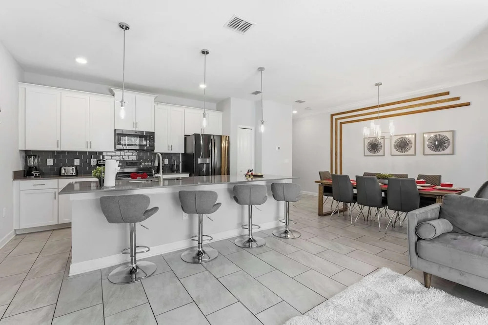 1112 Luxurious Champions Gate Family Townhouse With Private Pool Theme Park Access