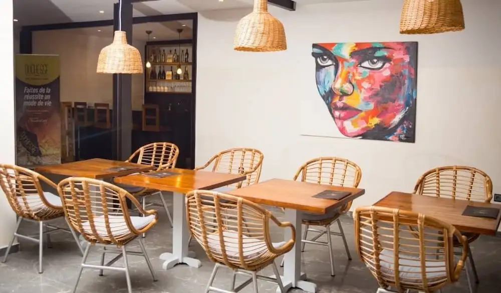 Elogia Hotel