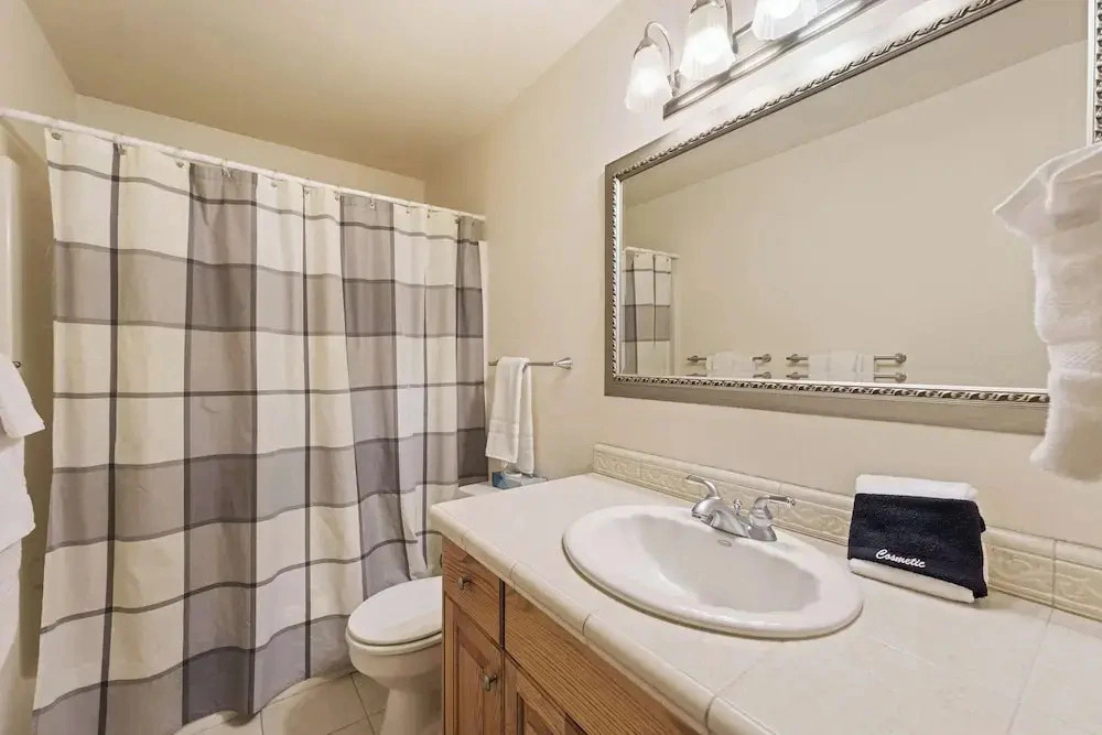 Fairway Village 8