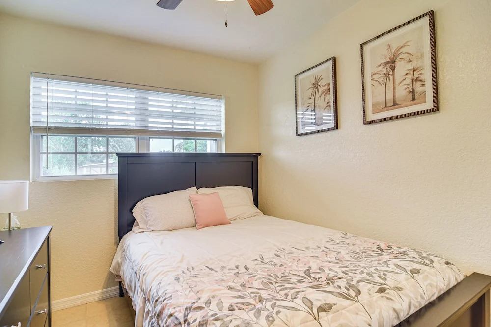 Charming Seminole Home w/ Patio: 6 Mi to Beaches!