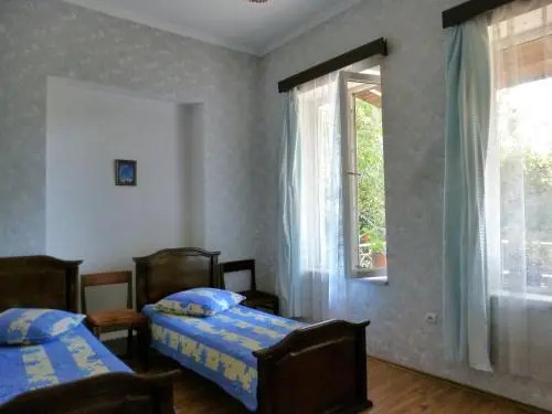Melu's Guest House