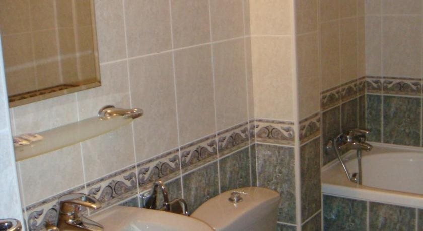 Elegance Hotel