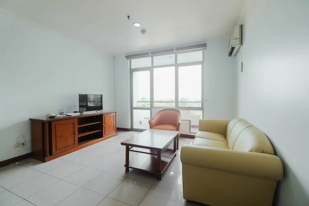 Fully Furnished and Cozy 2BR at Pondok Klub Villa Apartment
