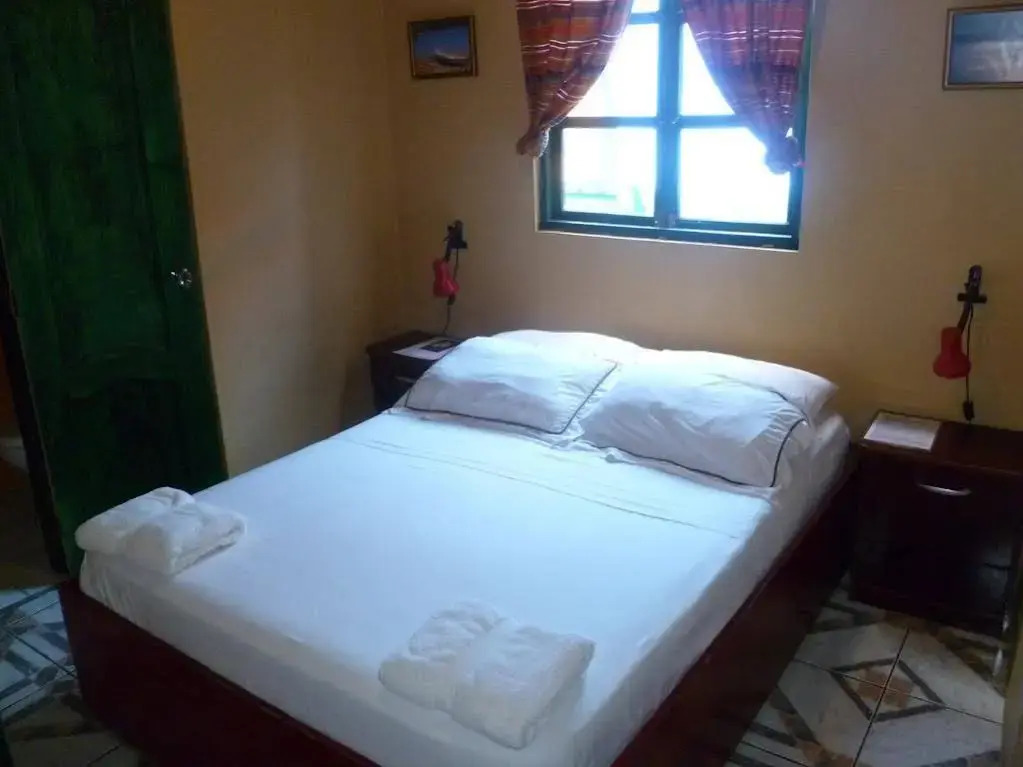 Dreamkapture Hostel close to the airport and bus terminal
