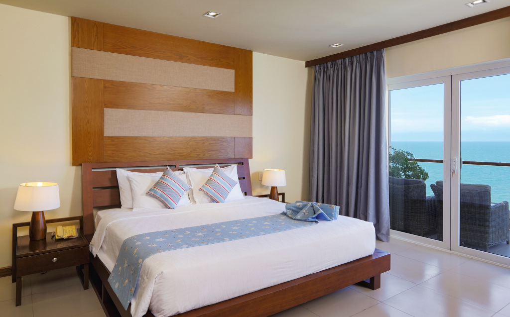 The Cliff Resort & Residences