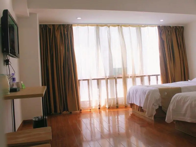 GreenTree Inn Changshu Zhaoshangcheng Express Hotel