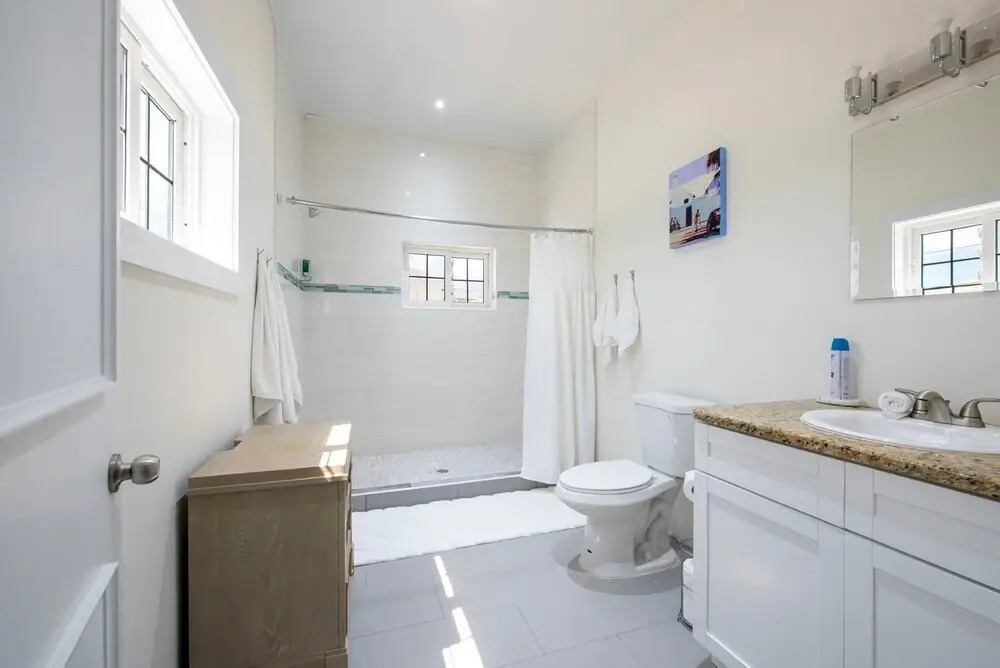 The Better Life & Cottage 5 Bedroom Home
