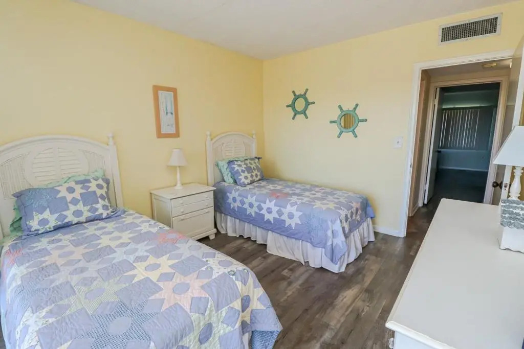 Creston House 10C