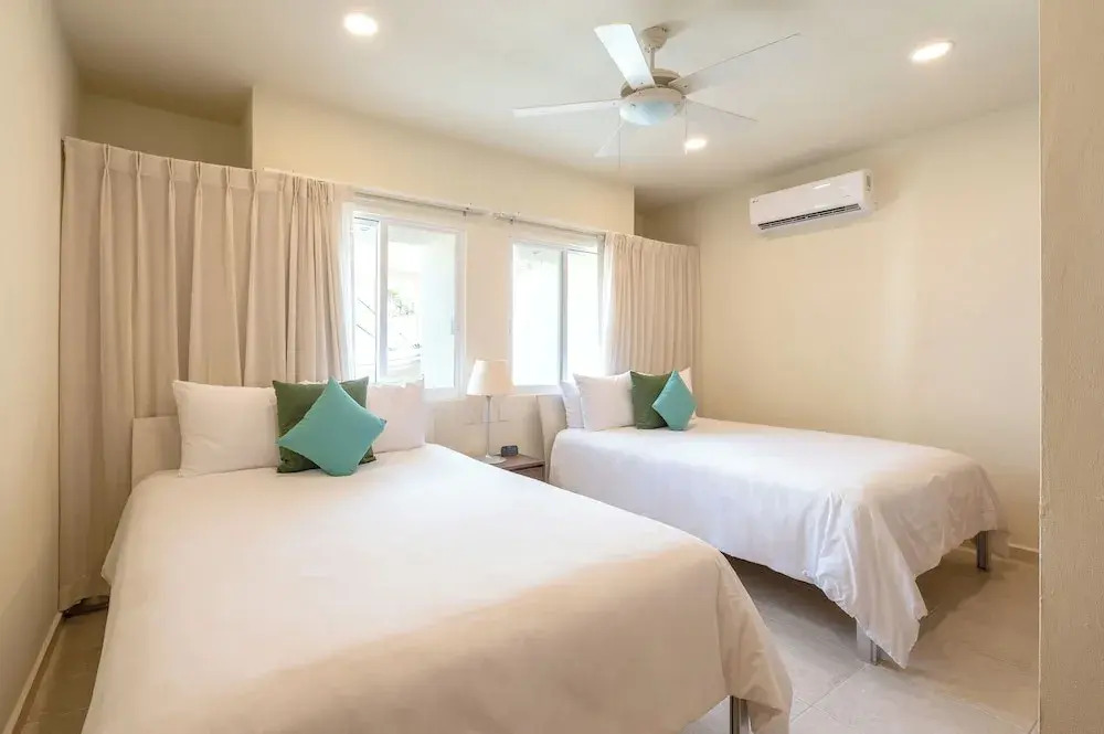 Villa Punta Sam - Beachfront Luxury Villa