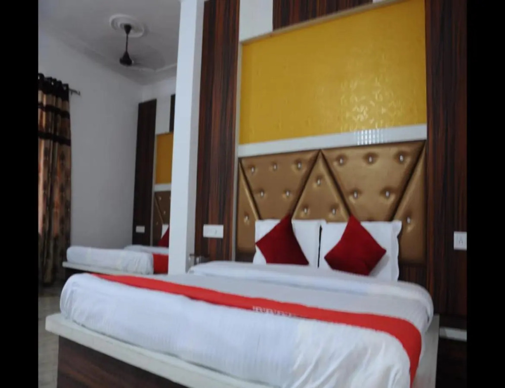 Hotel lords Paradise