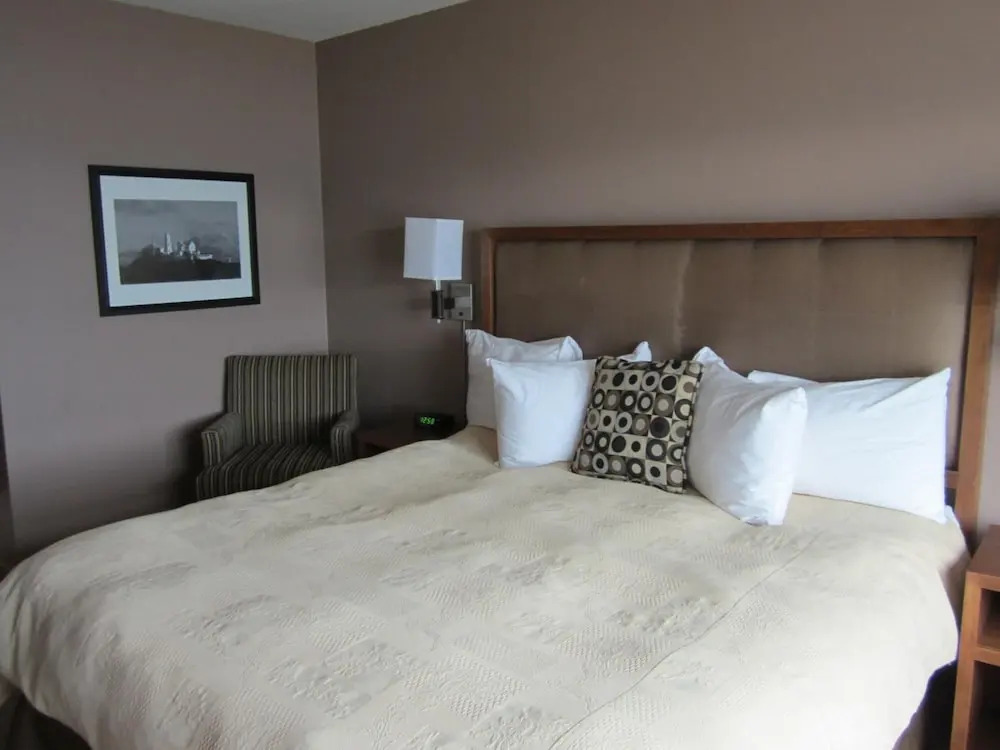 Inn on the Harbour