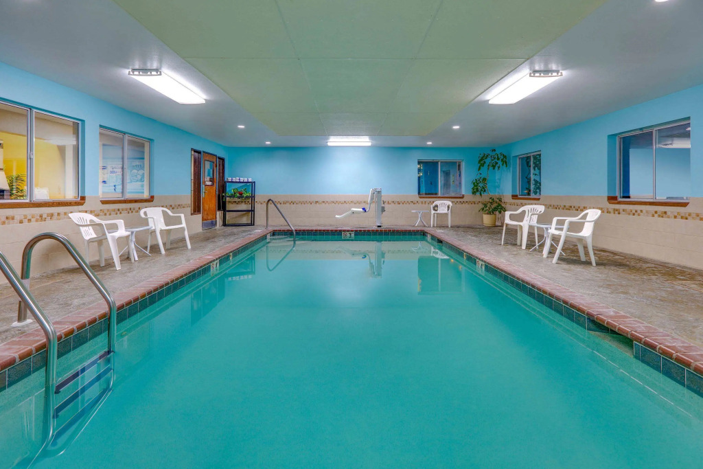 Super 8 by Wyndham Roswell