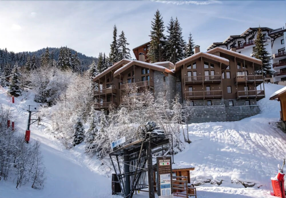 Yellowstone Lodge Chalet 4