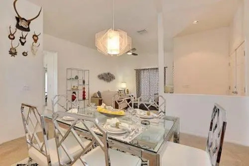 Casa Santa Fe-Pool-4br/2.5ba