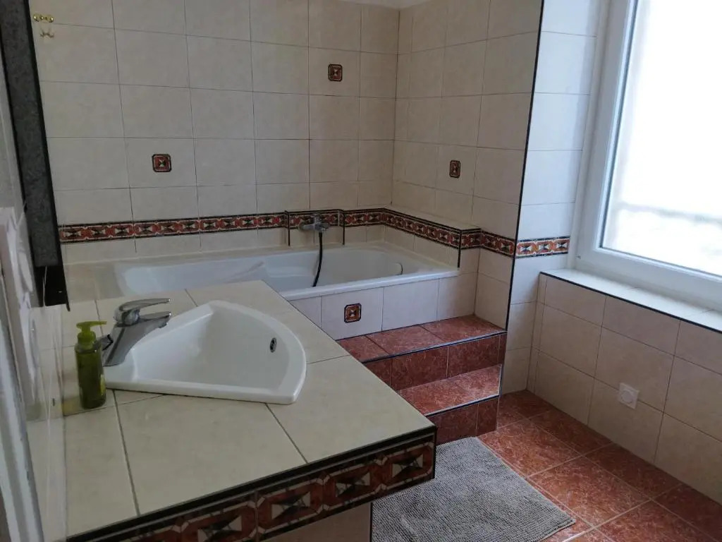 Eskemmer : Beau T3 hypercentre vue mer - 2 chambres / 80m²