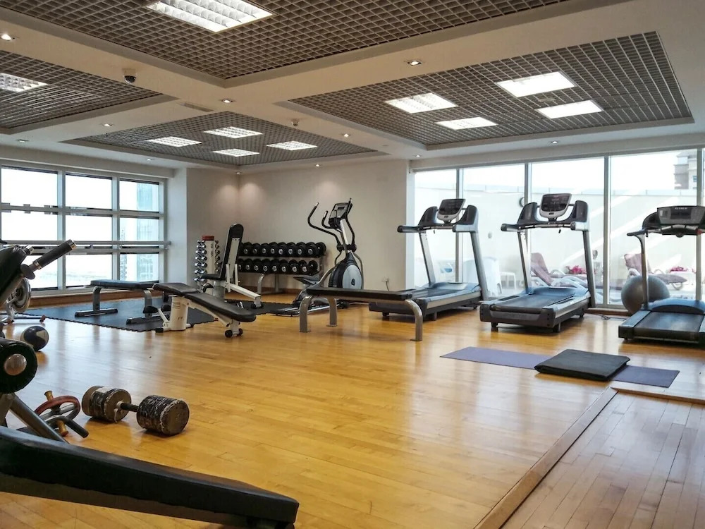 Warm & Striking Studio Apartment in the Heart of Jlt!