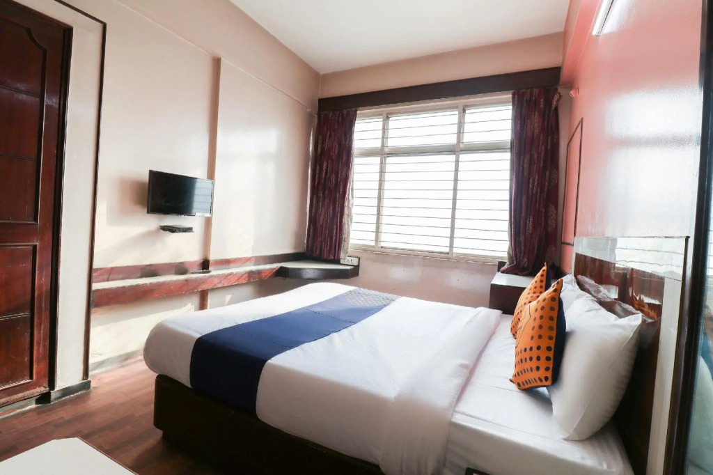 Super Hotel O Archana Inn